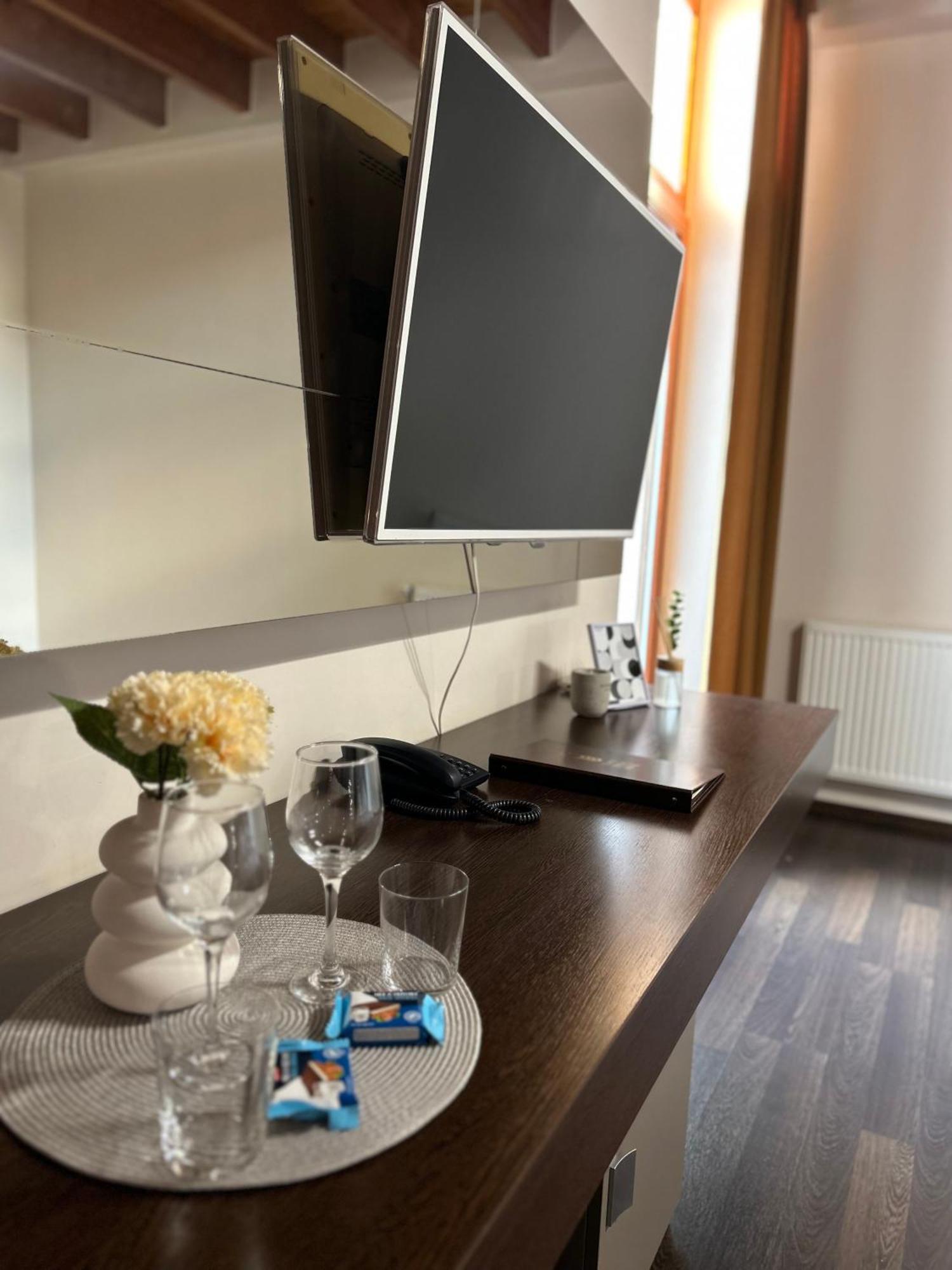 Ar Golden House Hotel Кошице Екстериор снимка